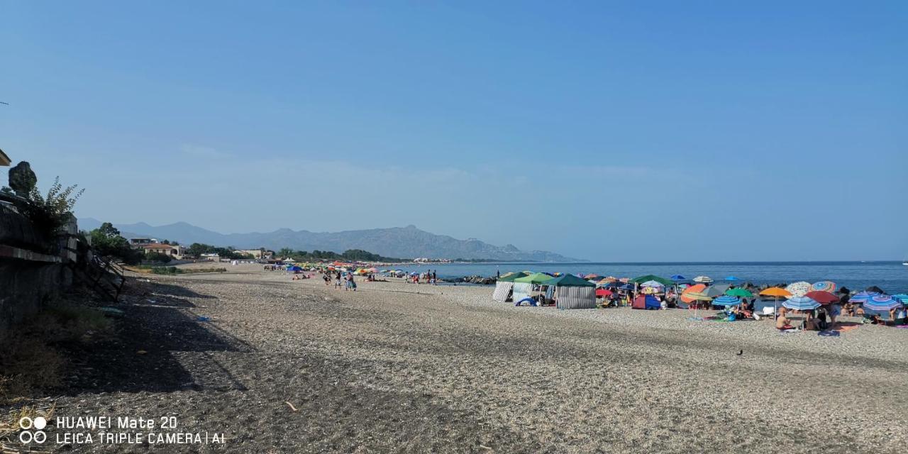 Appartement Sea Garden, Fronte Mare Con Piscina à Mascali Extérieur photo