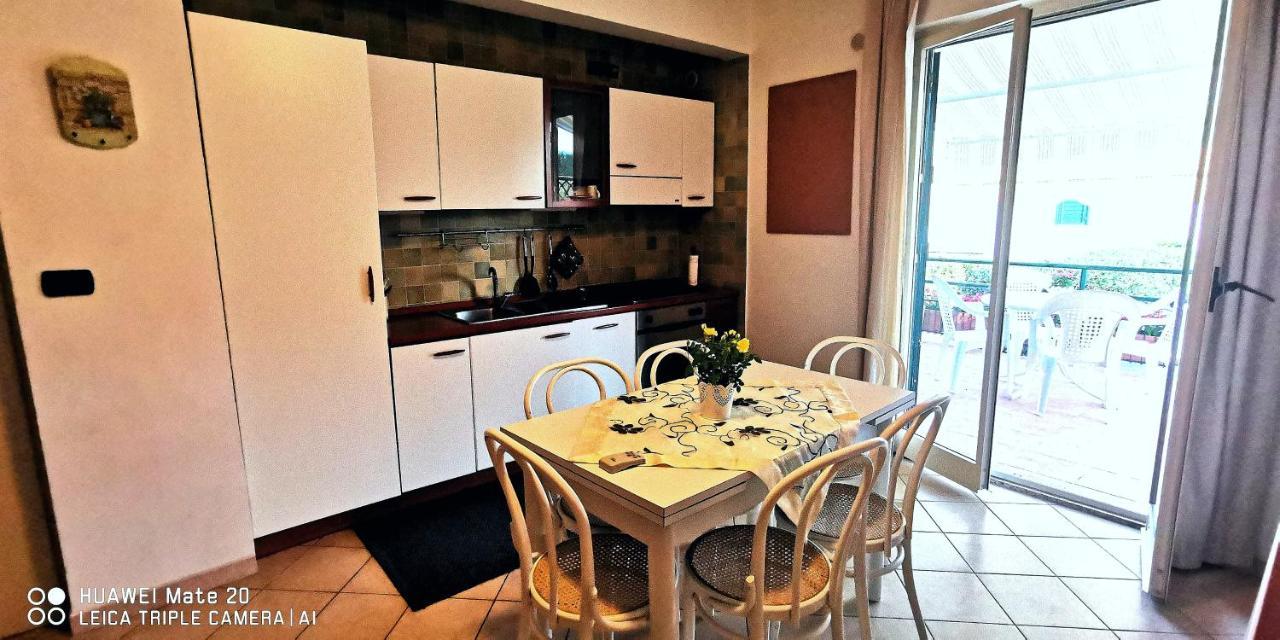 Appartement Sea Garden, Fronte Mare Con Piscina à Mascali Extérieur photo